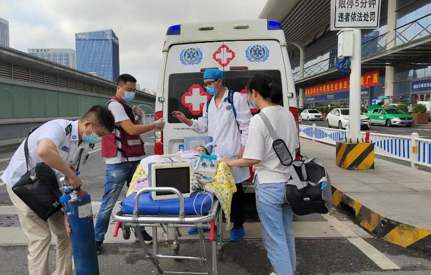 云霄县救护车出租公司