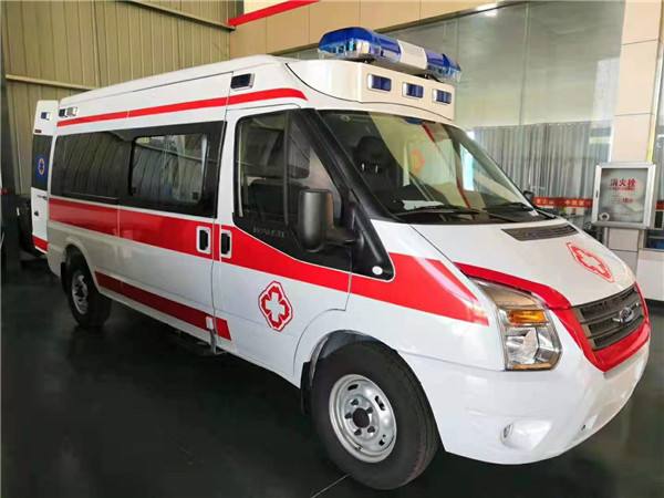 云霄县福特V362救护车